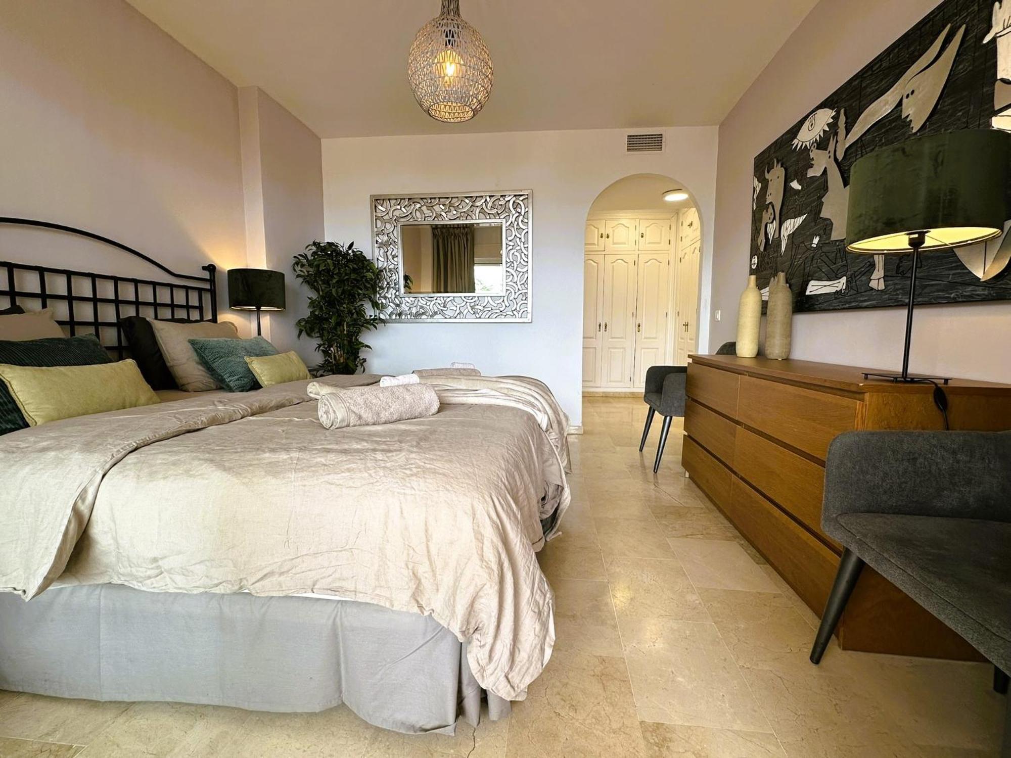 Apartments Bermuda Beach Estepona Exterior photo