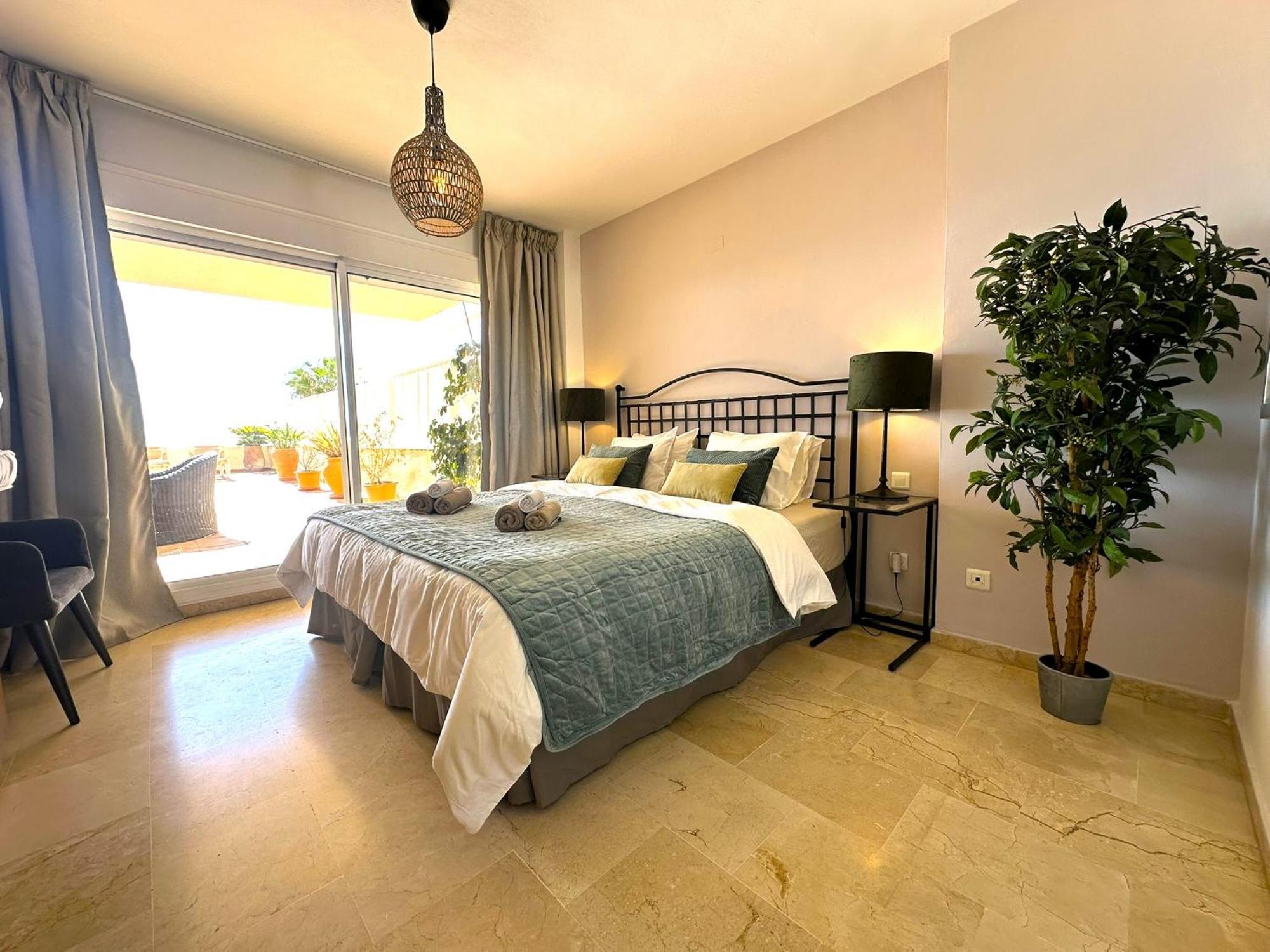 Apartments Bermuda Beach Estepona Exterior photo