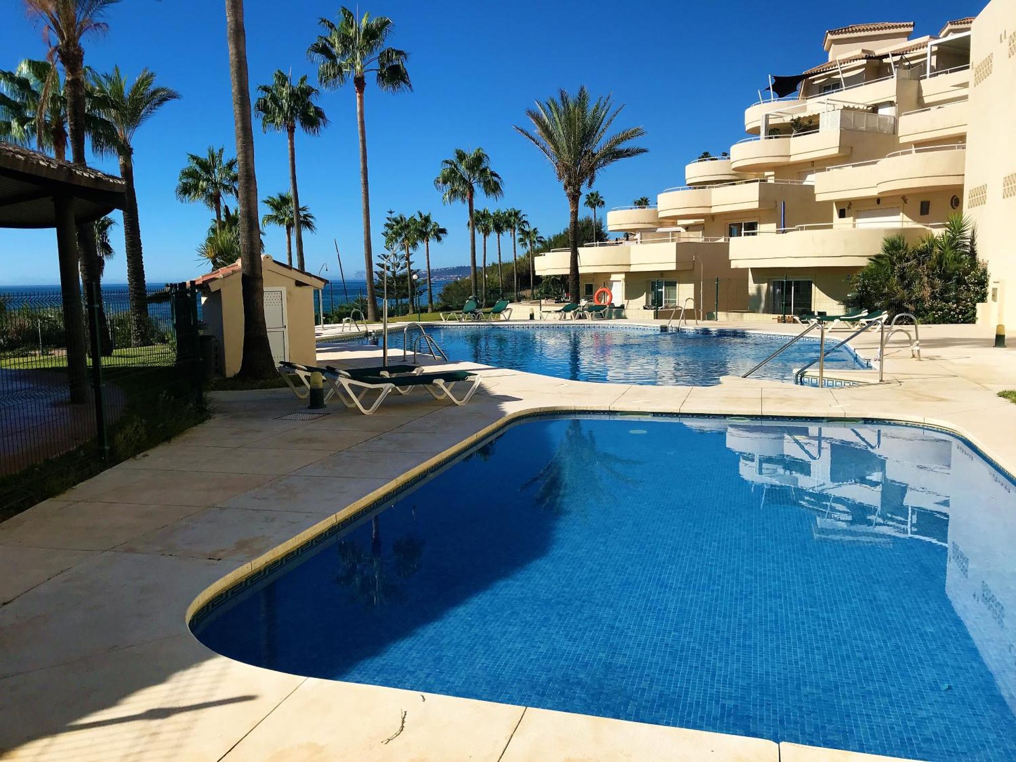 Apartments Bermuda Beach Estepona Exterior photo